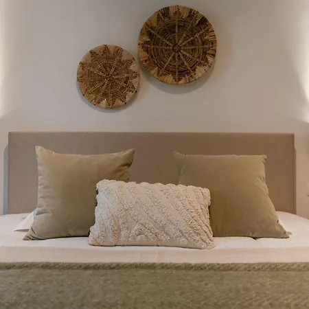 Casiola - Cozy Ground-floor With Spacious Terrace דירה מידלקרק